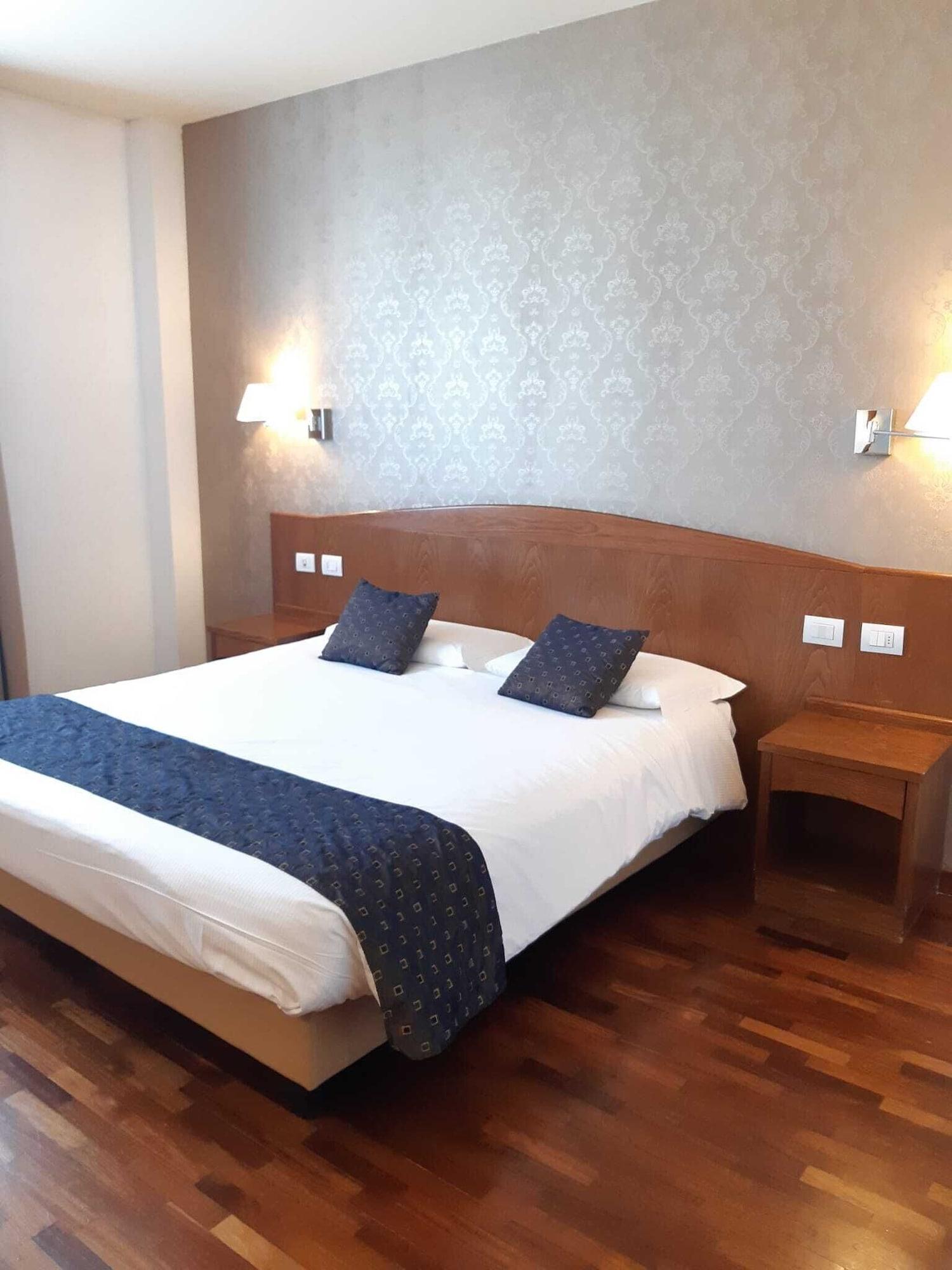 Hotel Datini Prato (Prato)