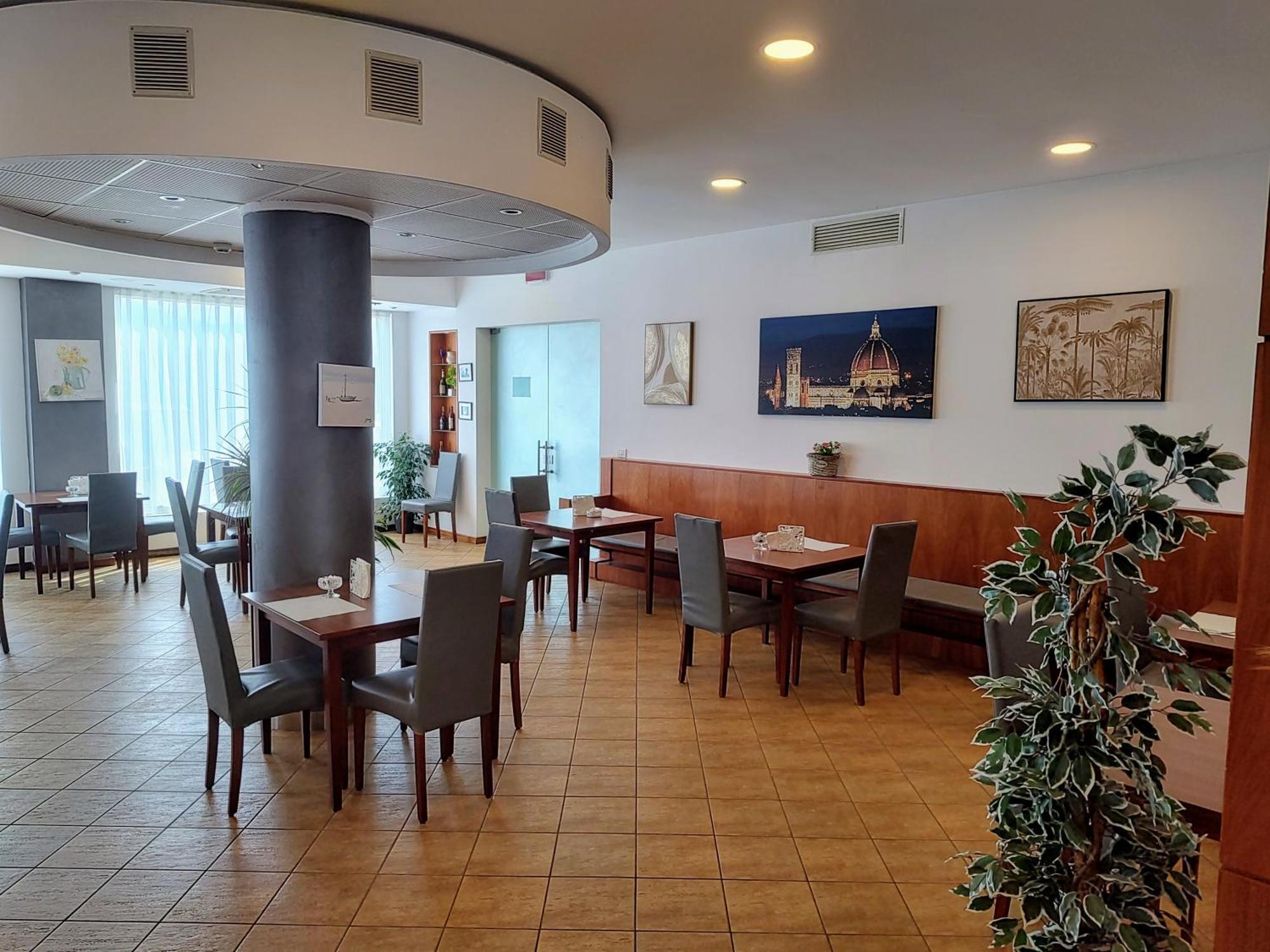 Hotel Datini 4*