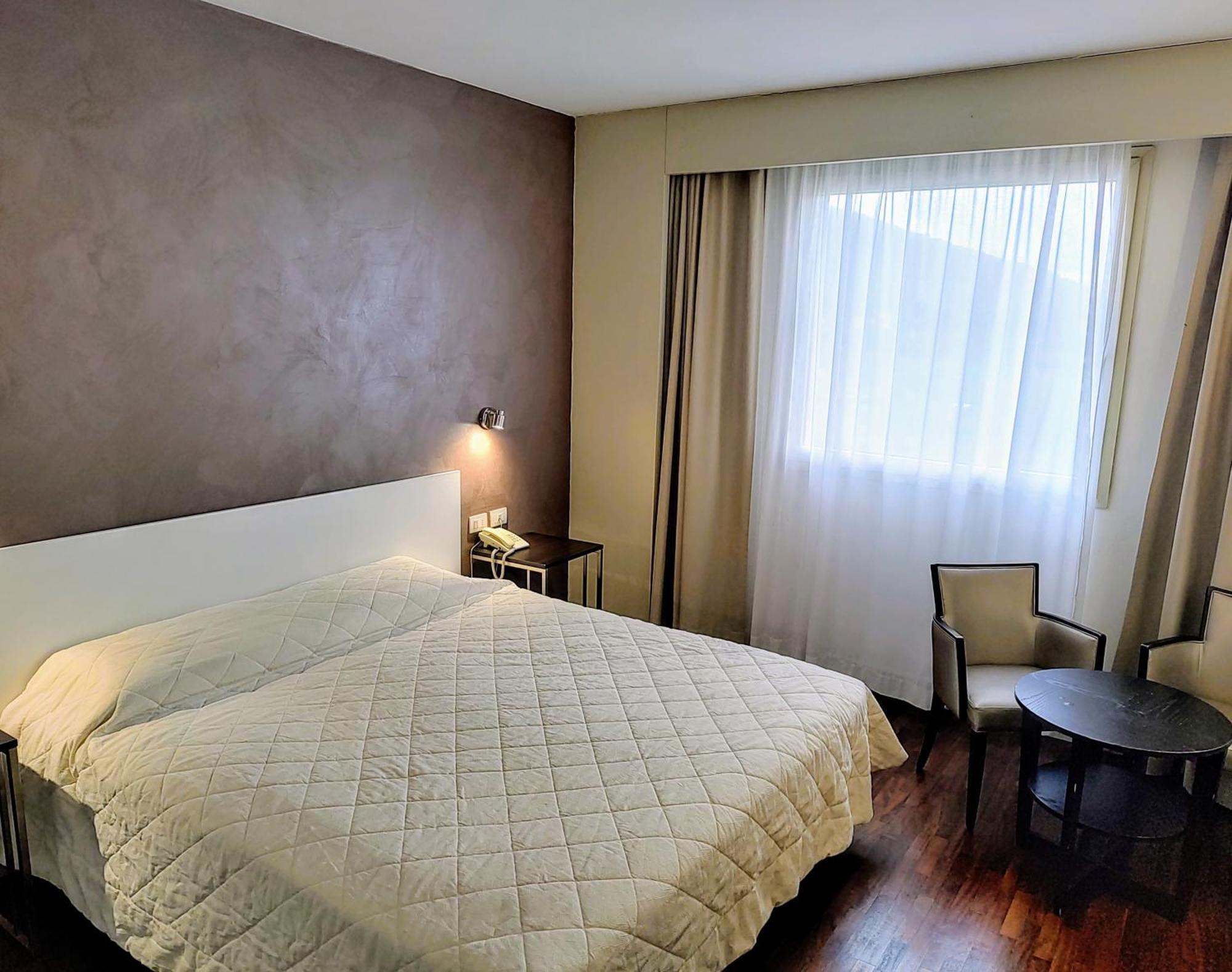 Datini Hotel 4*